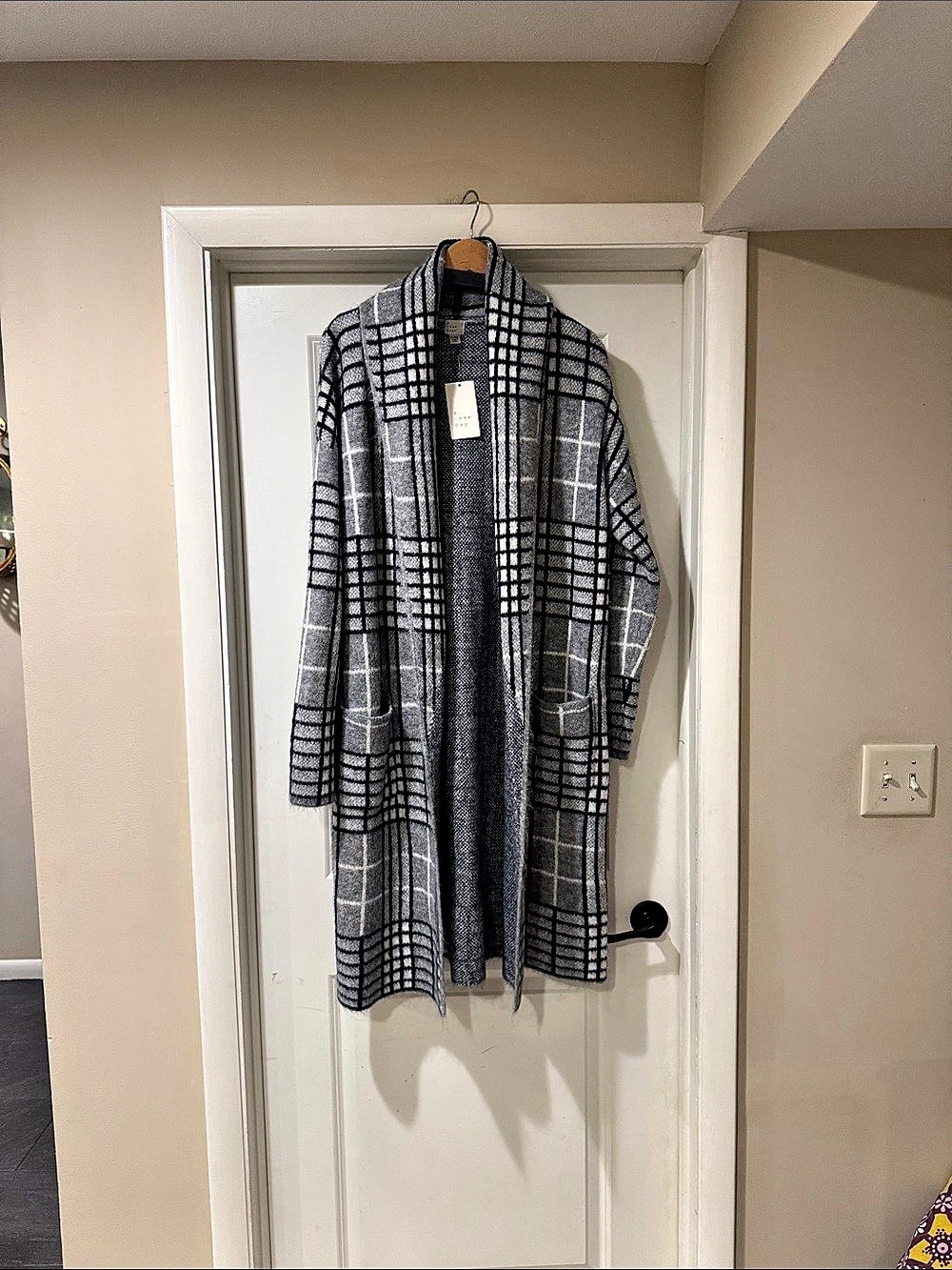 A New Day Plaid Long Open Cardigan Gray & White  XL/XXL. NWT
